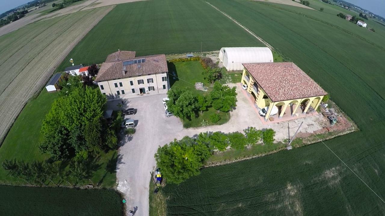 Corte Galvana Cento  Eksteriør billede